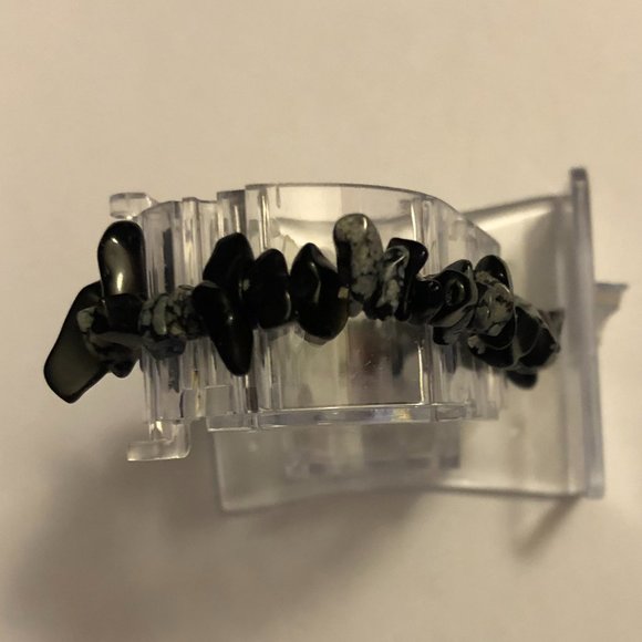 Onyx Chip Natural Stone Bracelet - Picture 5 of 5